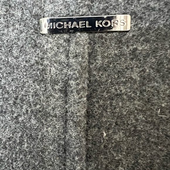 MICHEAL KORS MENS OVER COAT SIZE LARGE SLIM FIT. ARMPIT TO ARMPIT 22” - Picture 3 of 12